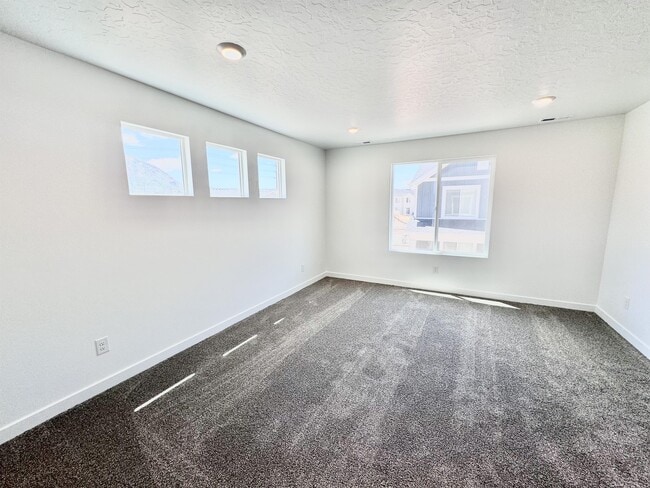 Building Photo - 1438 W 3600 S St