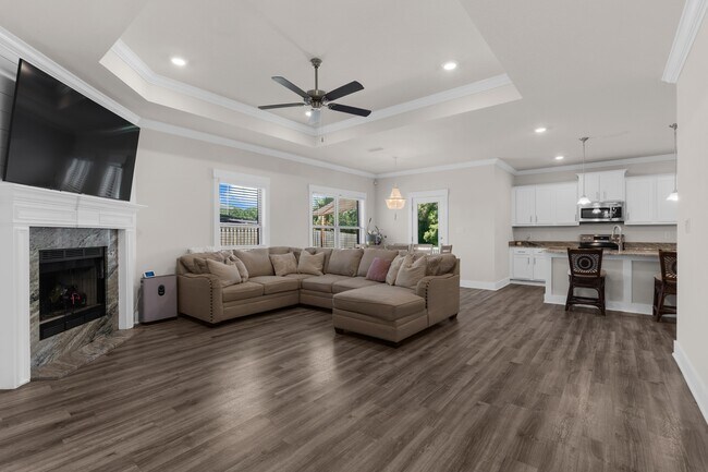 Building Photo - 1048 Pheasant Cir