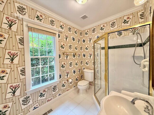 Building Photo - 3021 Hickory Tree Pl