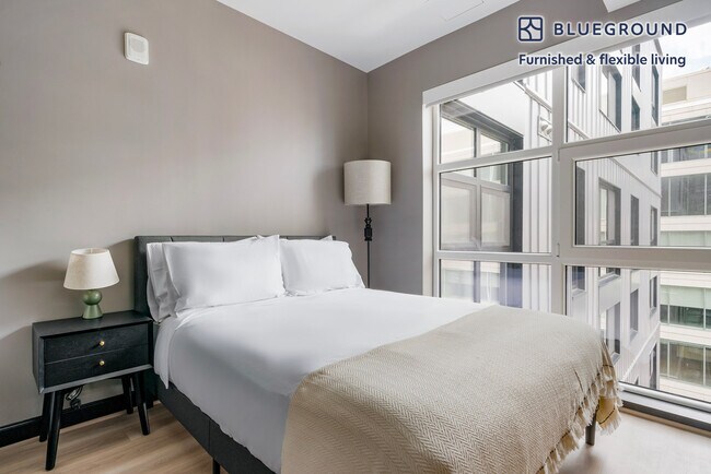 Building Photo - 1313 L St NW