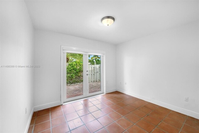 Building Photo - 8228 SW 81st Pl