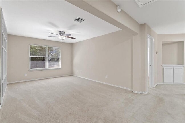 Building Photo - 207 Colby Ln