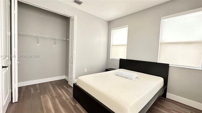 Building Photo - 3278 W 97th Terrace