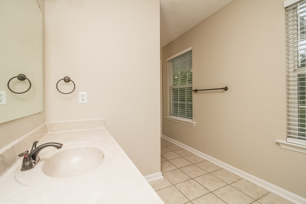 Building Photo - 111 Springfield Dr