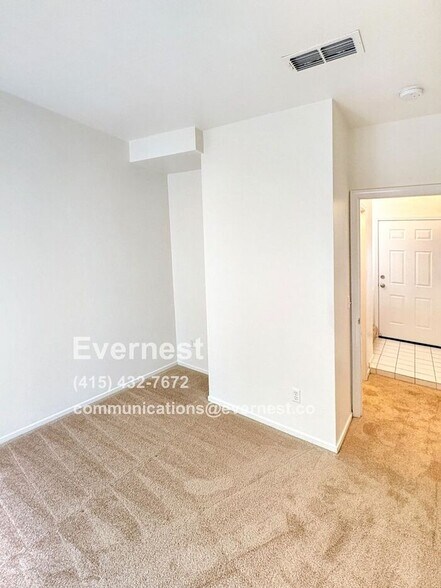 Building Photo - 979 Pinto Palm Terrace