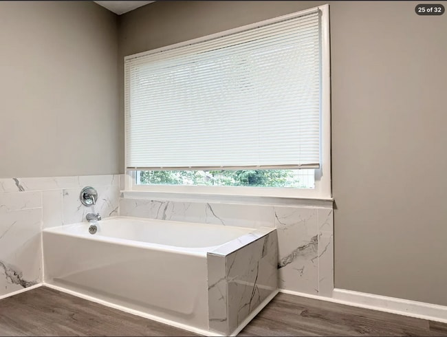 Building Photo - AVAILABLE NOW – FAIRBURN, GA 4 Bedrooms + Flexible Main-Level Living Space | Full Bathroom on Mai...