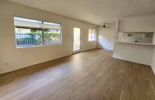 Interior Photo - 1706 Brockton Ave