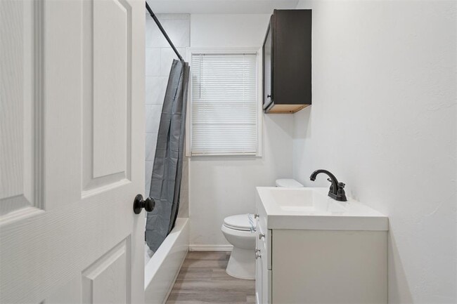 Building Photo - 1200 NE 17th St