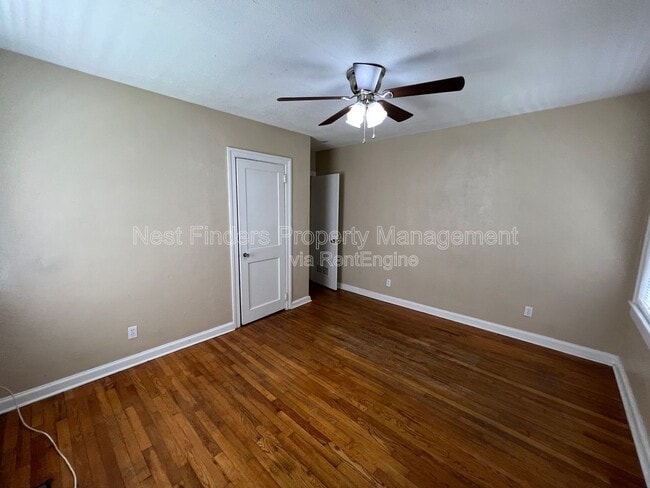 Building Photo - 2614 College St