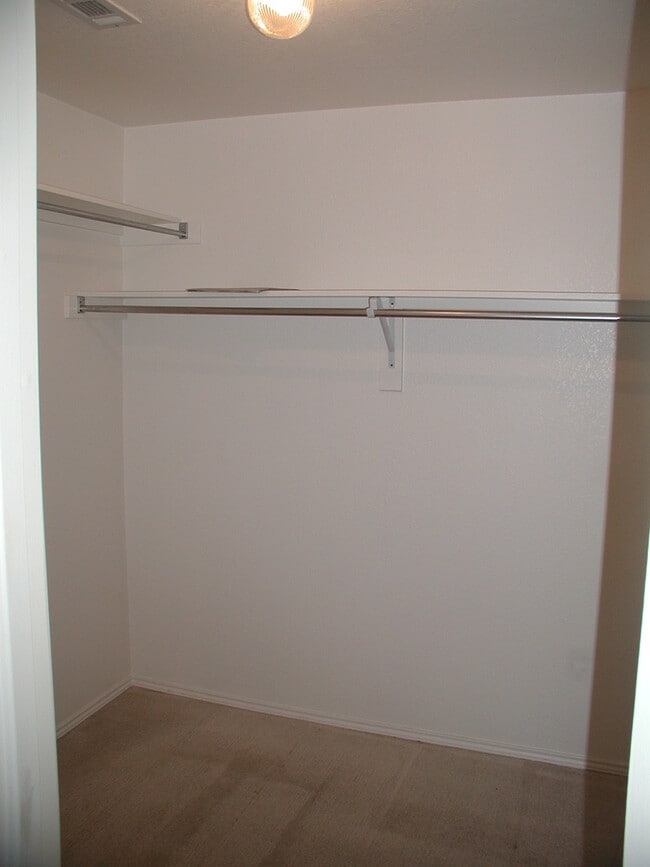 Building Photo - Charming 3 Bedroom 2 Bath In Keller ISD