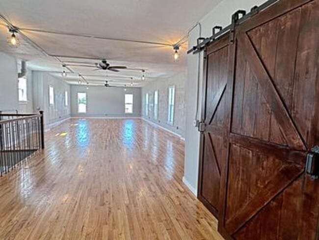 Building Photo - Fitzgerald 1614