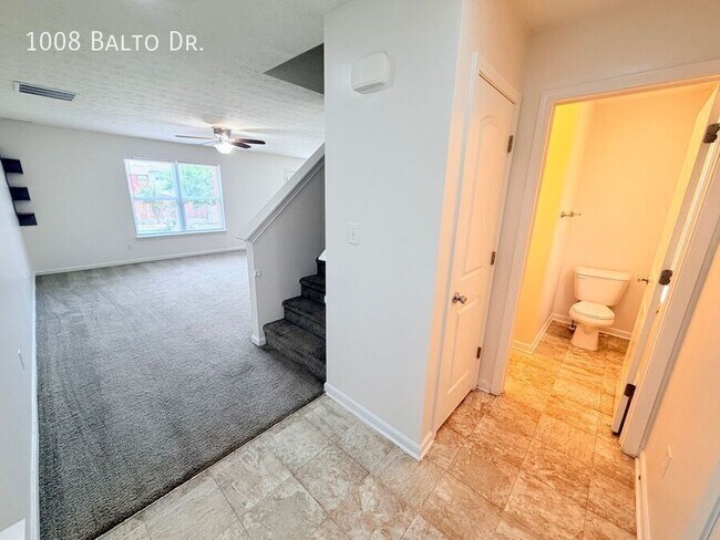 Building Photo - 1008 Balto Dr