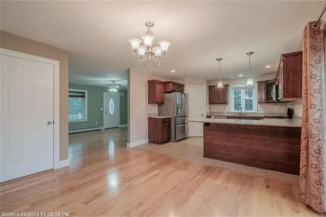 Building Photo - 27 Sawgrass Dr
