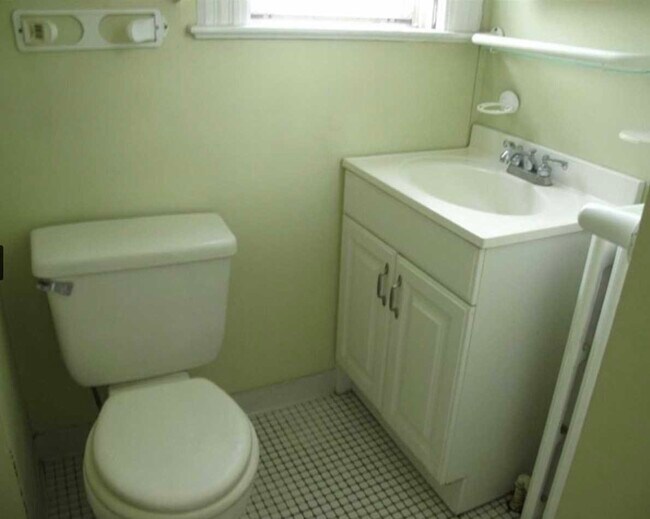 Building Photo - 51 S Clinton St