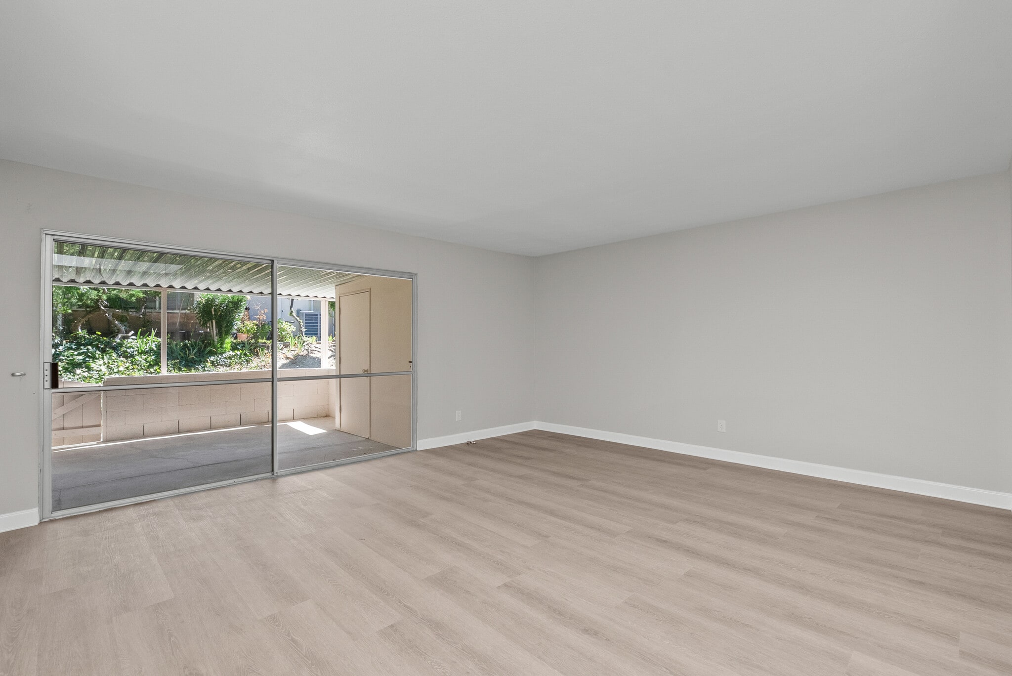 Building Photo - 26851 Oak Branch Cir