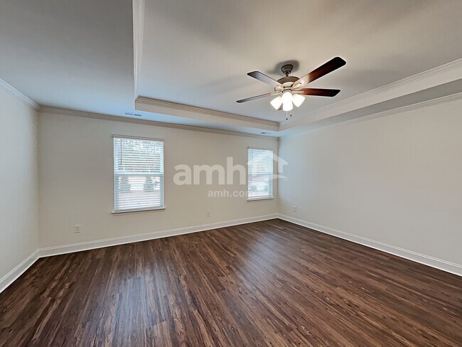 Building Photo - 1018 Bentley Pl