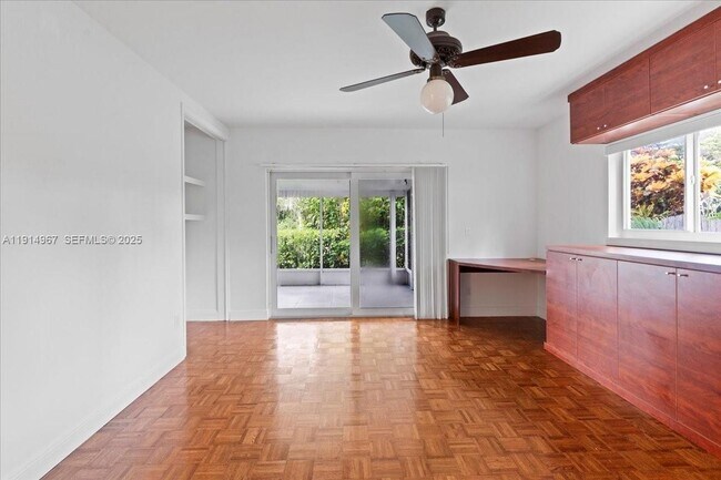 Building Photo - 1961 NE 188th St