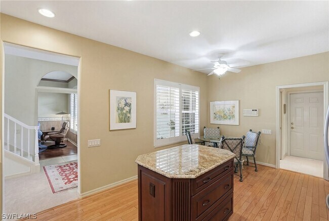 Building Photo - 483 Palo Verde Dr