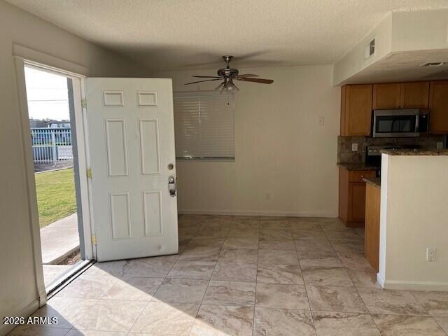 Building Photo - 6627 N 27th Ave