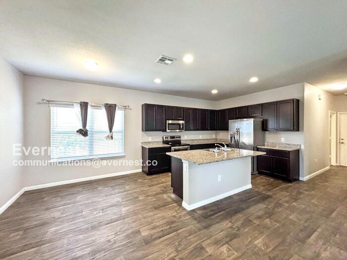 Building Photo - 218 Independence Ave