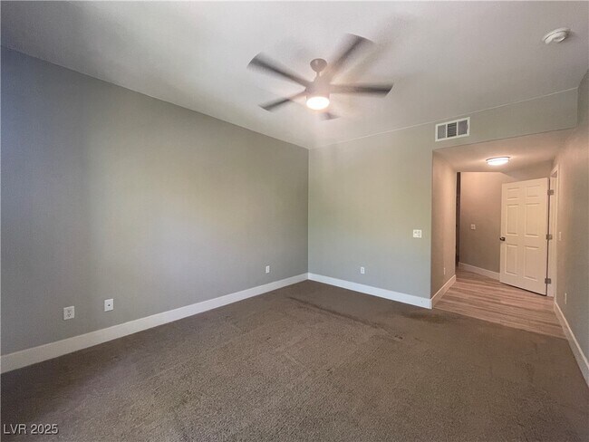 Building Photo - 11830 Portina Dr