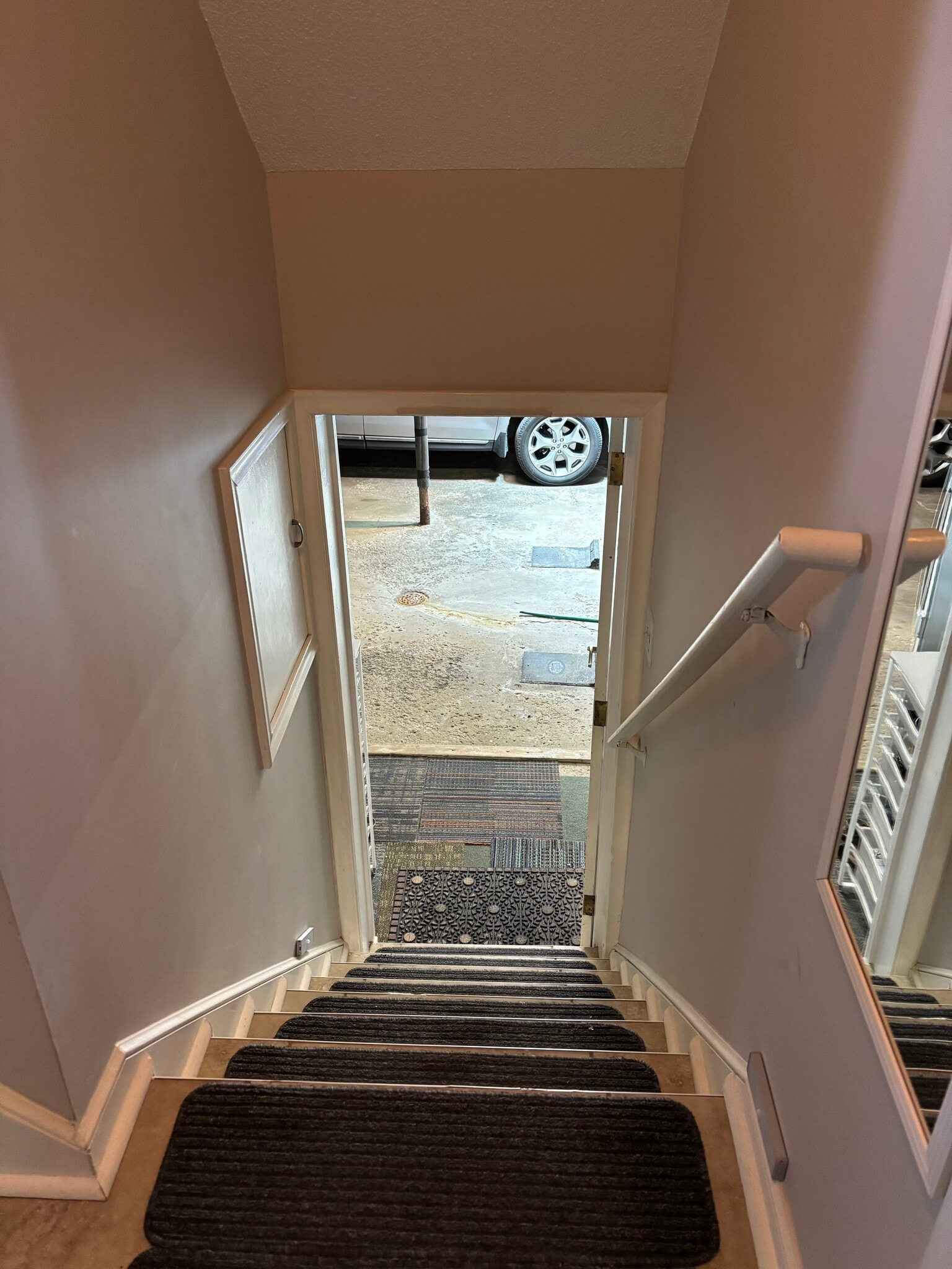 Building Photo - 1312 6th St SW