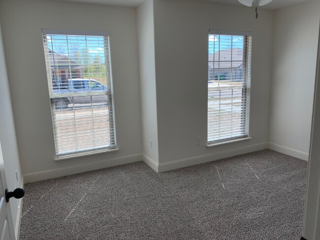 Building Photo - 740 Arkansas Black