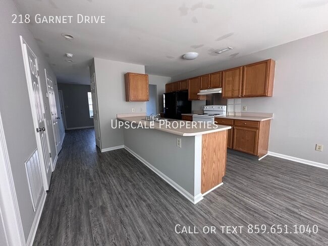 Building Photo - 218 Garnet Dr