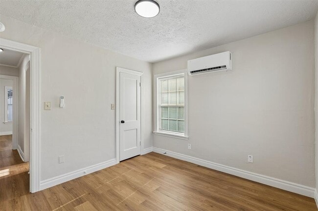 Building Photo - 2145 NW 32nd St