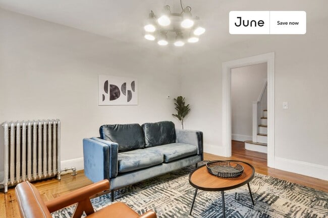 Building Photo - Beautiful Allston home with flexible leasing options available for rent 8/1/26