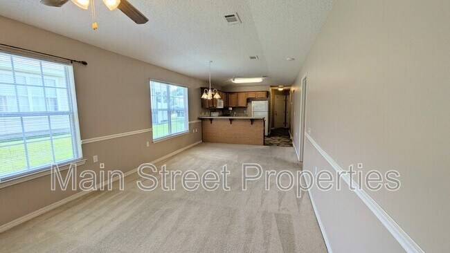 Building Photo - 7889 Stonebrook Dr
