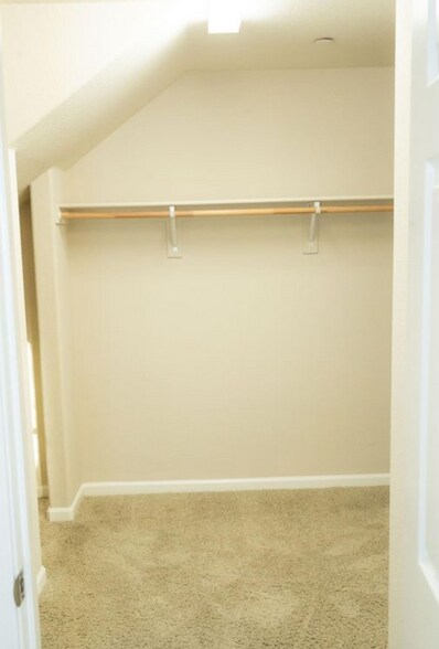 Building Photo - 3312 Moscato St