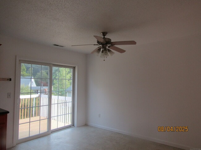 Building Photo - 27 Aspen Pl