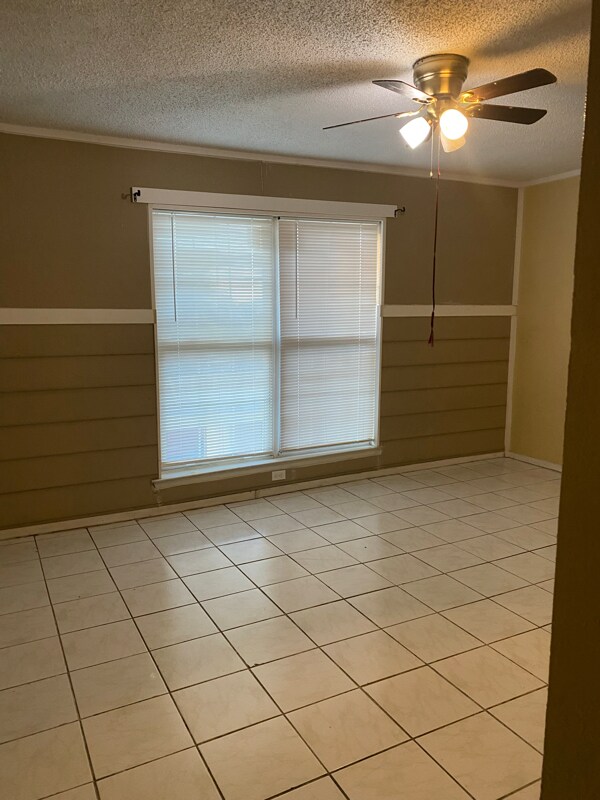 Building Photo - 6342 Walraven Cir