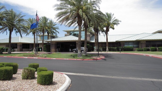 Building Photo - 2057 King Mesa Dr