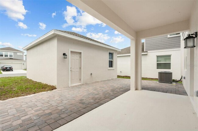 Building Photo - 6053 Meditation Dr