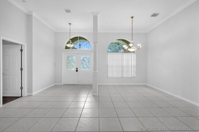 Building Photo - 4100 Temple St