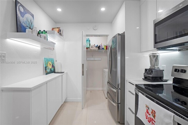 Building Photo - 11211 W Atlantic Blvd