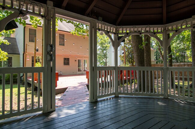 Building Photo - 4801 Buttonbush Dr
