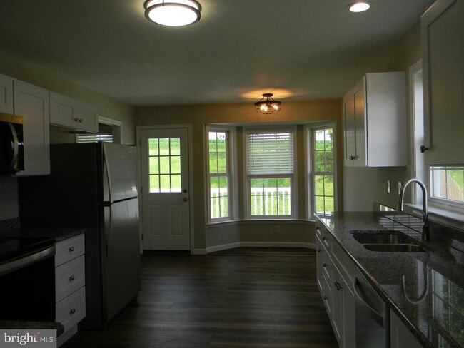 Building Photo - 103 Turtleback Ct