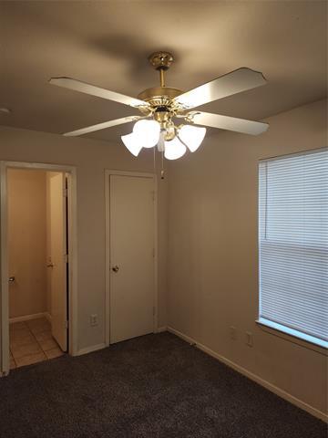 Building Photo - 8114 W Elizabeth Ln