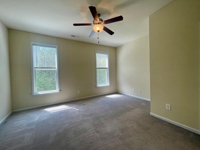 Building Photo - LOCATION LOCATION! Carolina Forrest!!