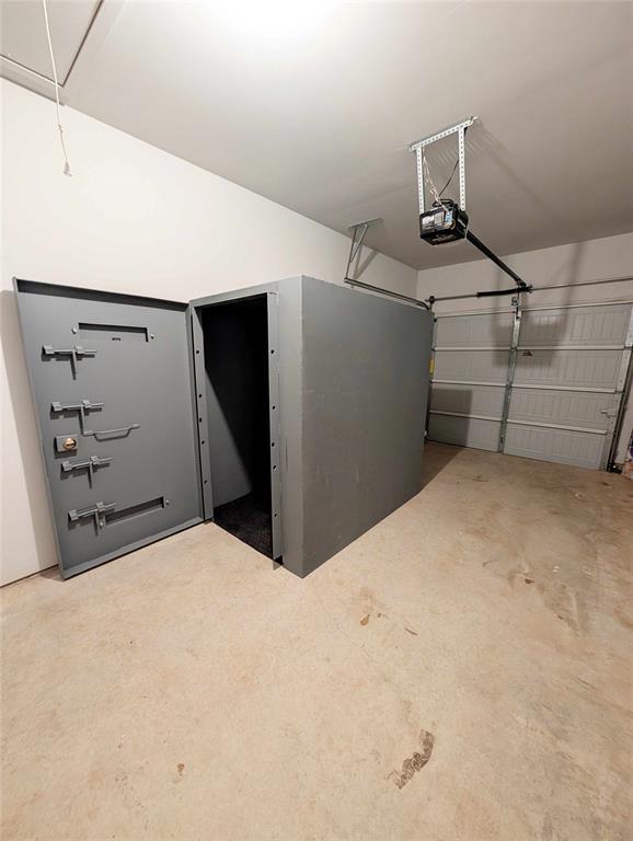 Building Photo - 2260 Jackson Ln