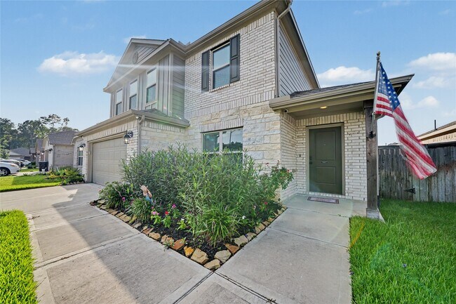 Building Photo - 20815 Acorn Valley Dr