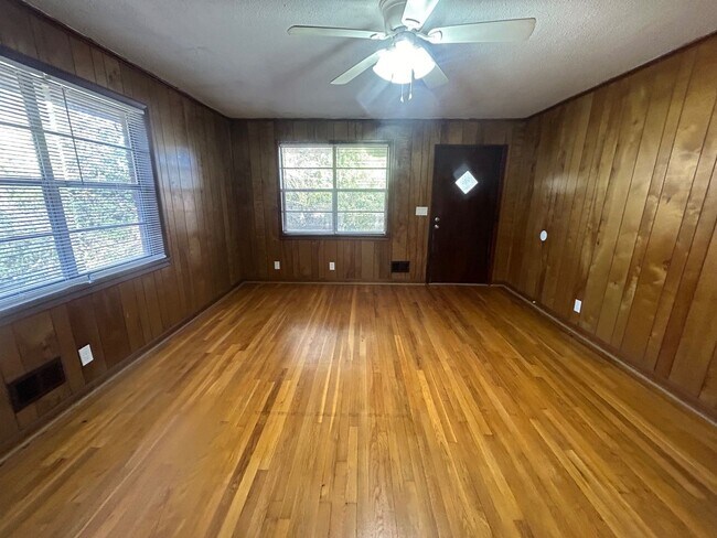 Building Photo - 1217 B Suber Street, Columbia, SC 29205