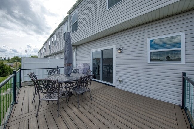 Building Photo - 109 Shaley Dr