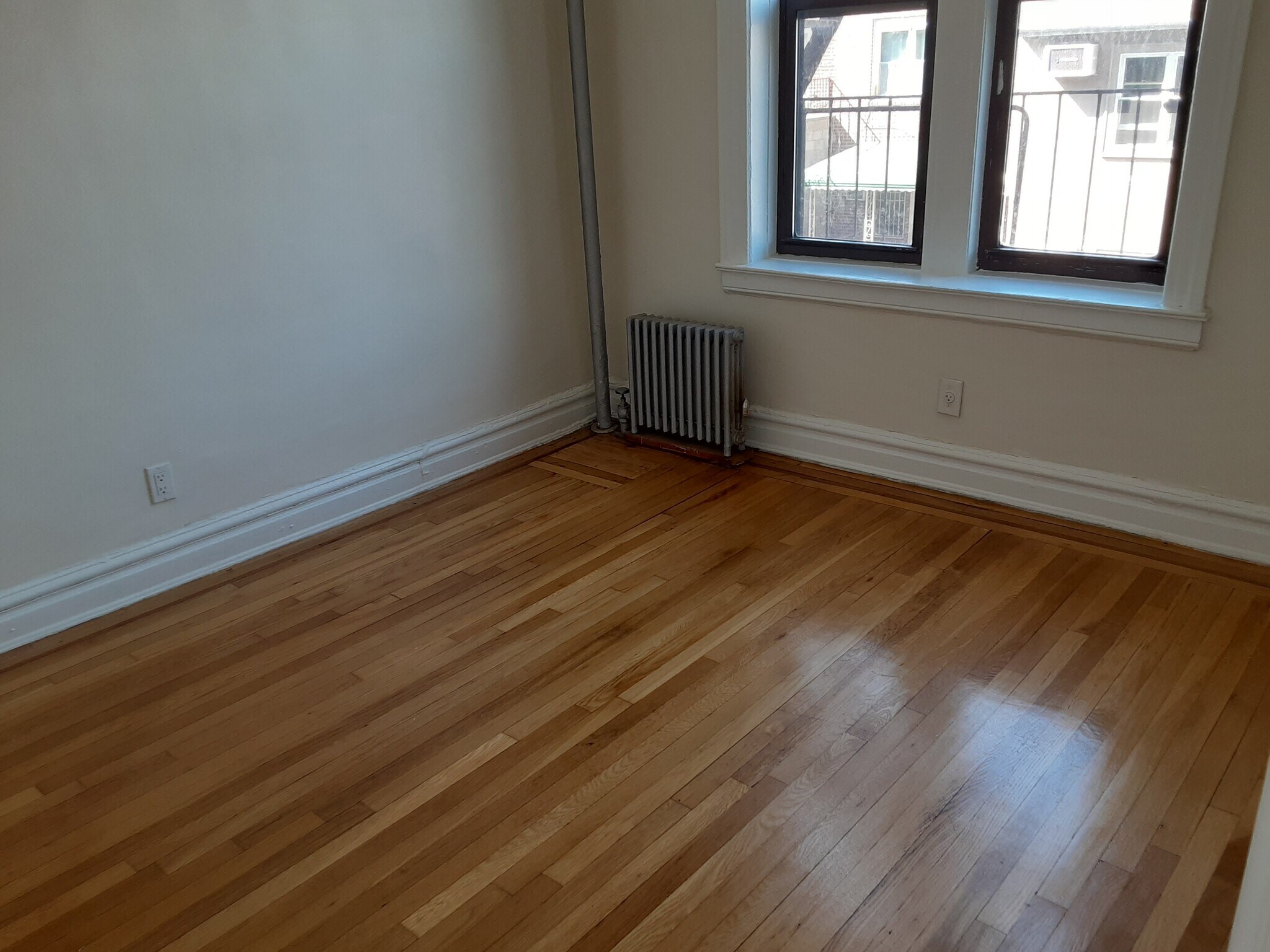 Building Photo - 3252 33rd St