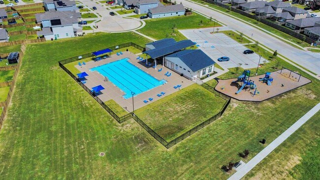 Building Photo - 931 Barstow Dr