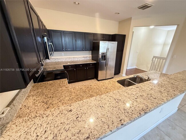 Building Photo - 9516 SW 167th Ave