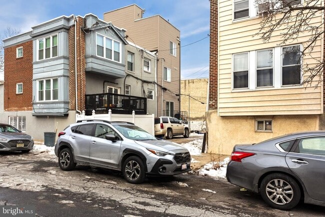 Building Photo - 1449 S 32nd St